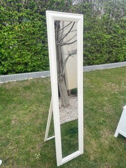 Zrcadlo stojací (IKEA)