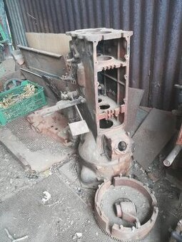 Zetor 3011 převodovka, rozvodovka, víko hydr.