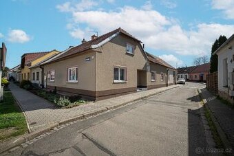 Prodej krásného RD v obci Telnici - 1