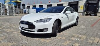 Tesla model S P85D 4x4/nabíjení zdarma /CCS