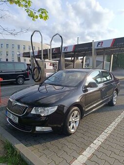 Škoda Superb 2