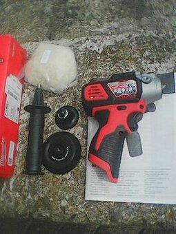 MILWAUKEE M12 BPS-0 Aku leštička