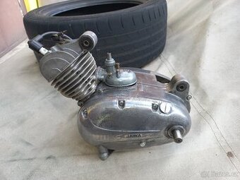 Moped Stadion motor