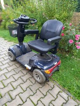 elektrický invalidní vozík nová baterie měněna před rokem