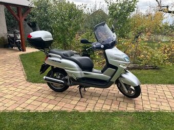 Yamaha Versity 300