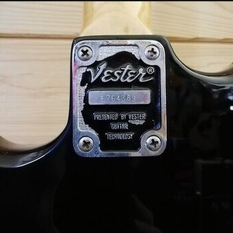 Prodám elektrickou kytaru Vester,