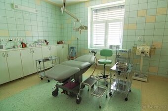 Operační stůl k prodeji