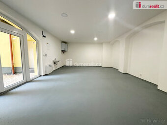 Pronájem nově zrekonstruovaných nebytových prostor na náměst