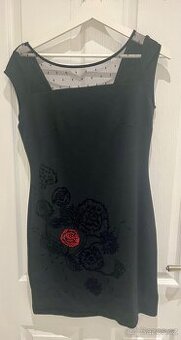 Desigual pouzdrové šaty - original