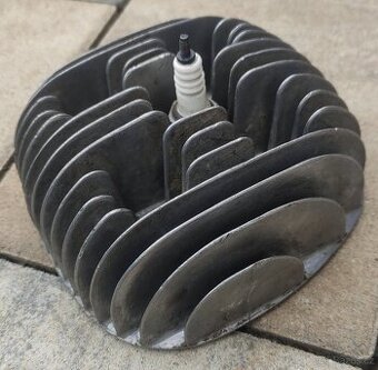 Jawa 90 - hlava motoru