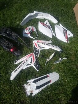 Rieju MRT 125-plasty