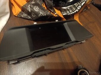 BMW f11/f10 obrazovka