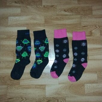 2 teplé dětské lyžařské ponožky