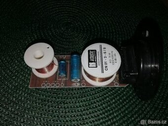 3 pásmová hobby výhybka s terminálem