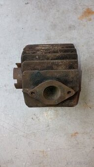 Válec Jawa Pionýr 550 Pařez, 555