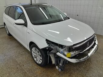 Peugeot 308 1,2T 110