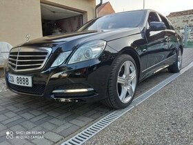 Mercedes Benz E350 CDI - 1
