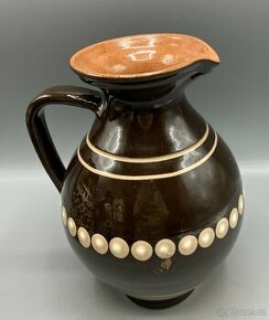 Bodkovaný džbán, pozdišovská keramika