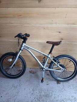 Dětské kolo Early Rider Belter 16

