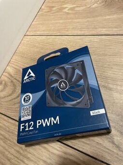 Ventilátor Arctic F12 pwm