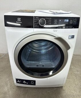 sušička ELECTROLUX s tepelným čerpadlem - JAKO NOVÁ