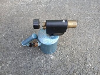 benzinova let lampa jako nova