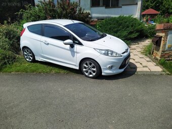 FORD FIESTA 1.6