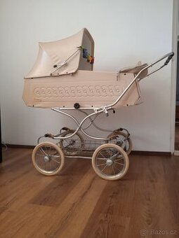 Retro kočárek Liberta