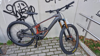 Elektrokolo Orbea Wild M-TEAM 2025 - velikost L, najeto pouz