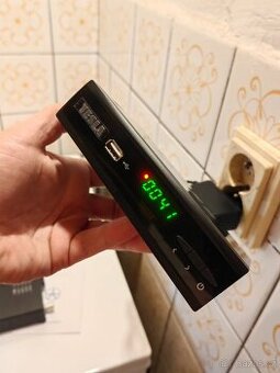 Set-top box/ Přijímač DVB-T2 TESLA TE-320, HEVC FTA