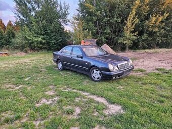 Mercedes Benz E300TD 130 KW.,r.v.1999,Dovoz It.,ELEGANCE