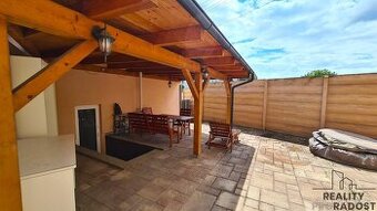 Prodej RD 2+1 Vyškov - Rychtářov se zahradou, dvorem a pergo - 1