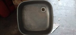 PRODÁM ANTIKORO  DŘEZY 3X