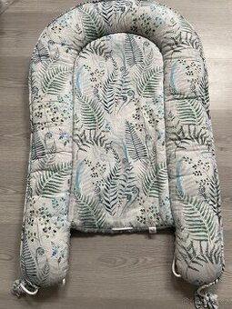 Hnízdo hnízdečko pro miminko