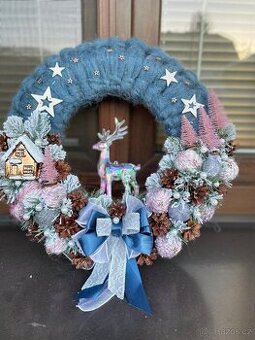 Vánoční věnec. Adventní věnec