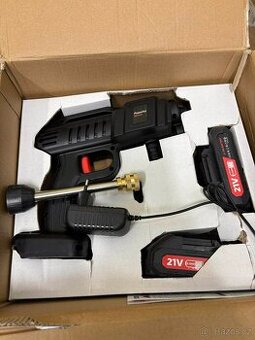 Akumulátorová tlaková myčka 21V – kompletní sada