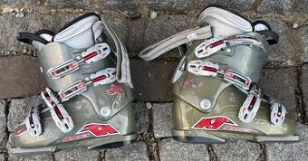 Lyžáky dětské na sjezd zn. Nordica