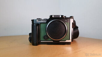 Panasonic Lumix S9 + SmallRig klec + Peak Design popruh