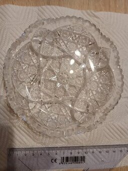 Křišťálová miska