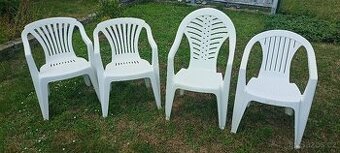 Plastové židle