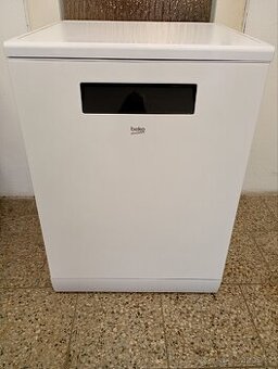 Myčka nádobí Beko 3x koš (01)