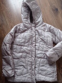 Nová, dívčí bunda zn.Reserved, vel.146