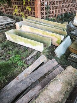 Staré pískovcové sloupy,pískovec,kvadry
