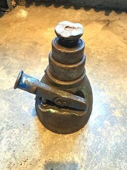 Hever, hydraulický zvedák Pal, panenka