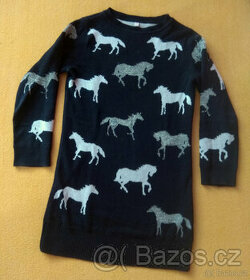 Dívčí mikiny a svetříky, vel. 116; věk 5 let