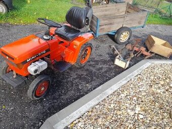 Malotraktor Mt8-070 mini s bržděným vlekem a příslušenstvím