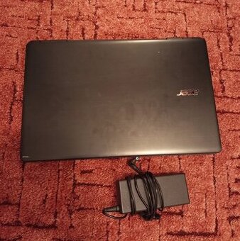 Notebook Acer Aspire E5-521