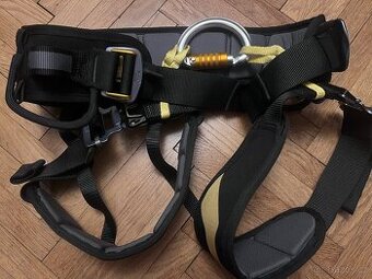 Petzl Falcon Ascent + OMNI Triact-Lock