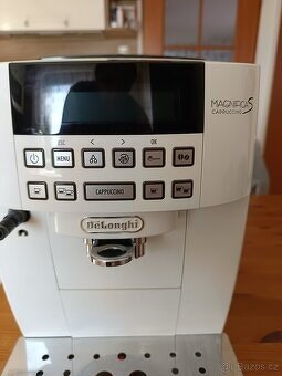 Kávovar DeLongi MagnificaS cappucino