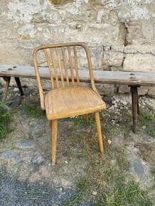 Stará židle k renovaci